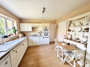 Photo 16- click for photo gallery